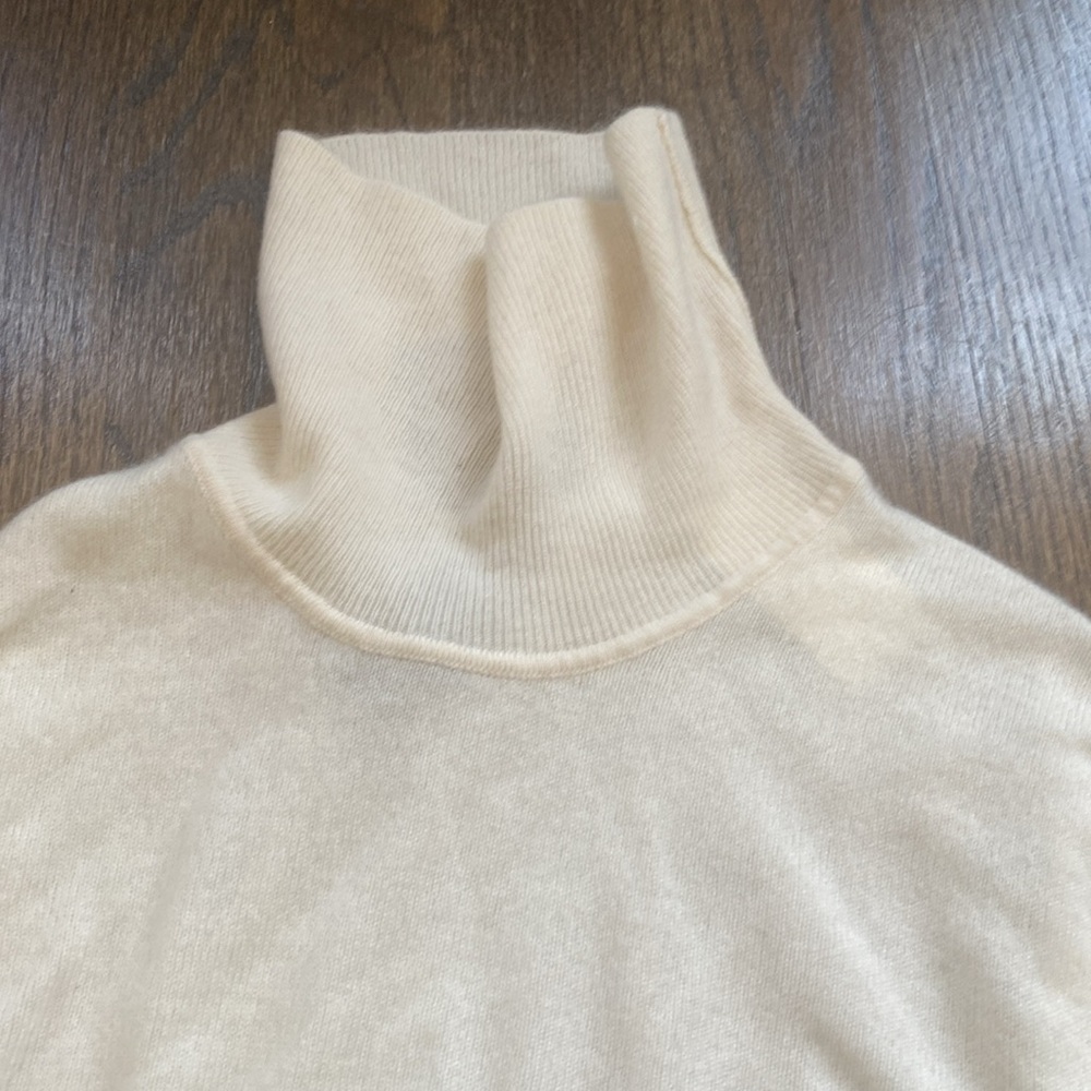 Club Room Luxury Ivory Cashmere Sweater - Picture 5 of 8